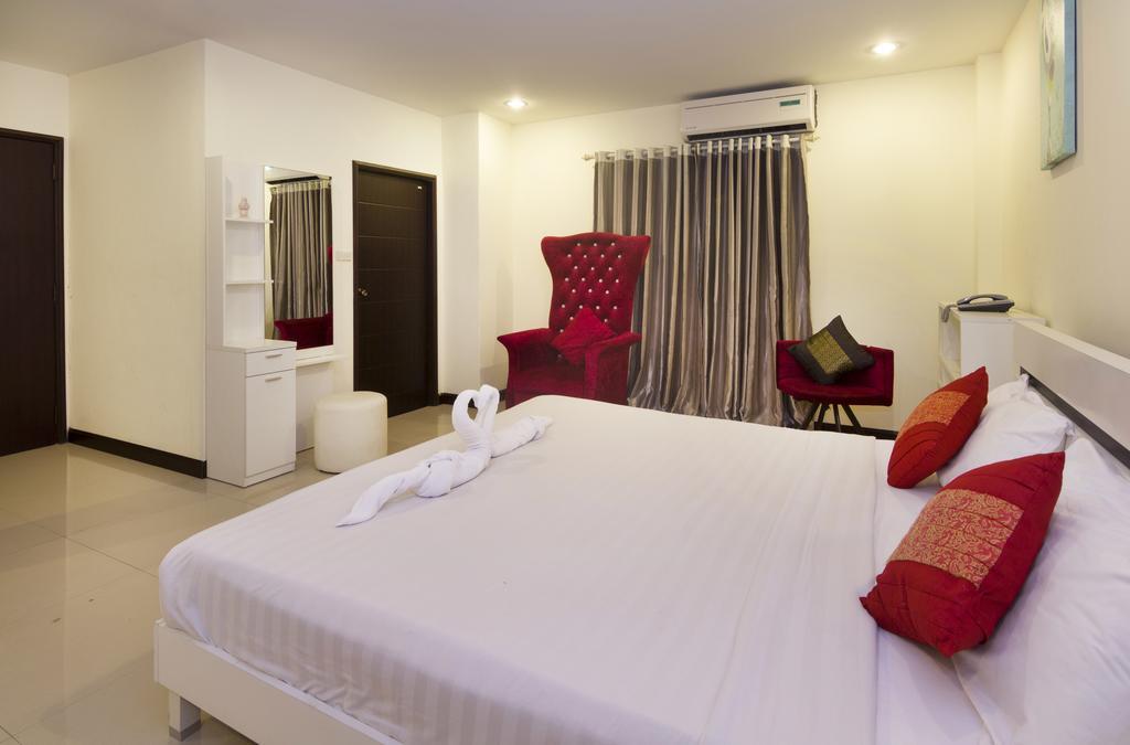 Royal Q & D Suites Pattaya Eksteriør bilde