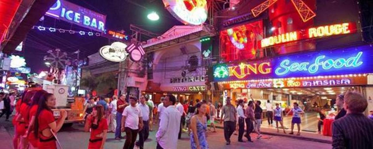 Royal Q & D Suites Pattaya Eksteriør bilde