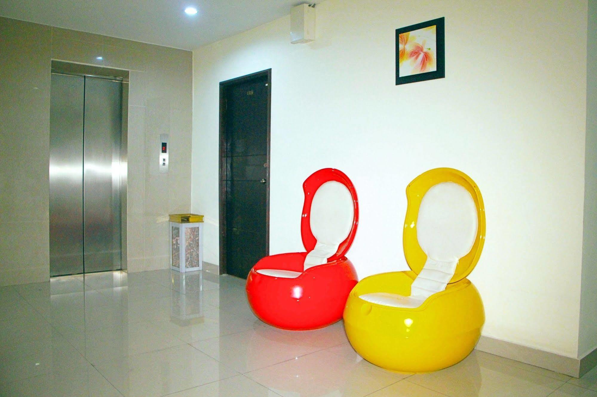Royal Q & D Suites Pattaya Eksteriør bilde