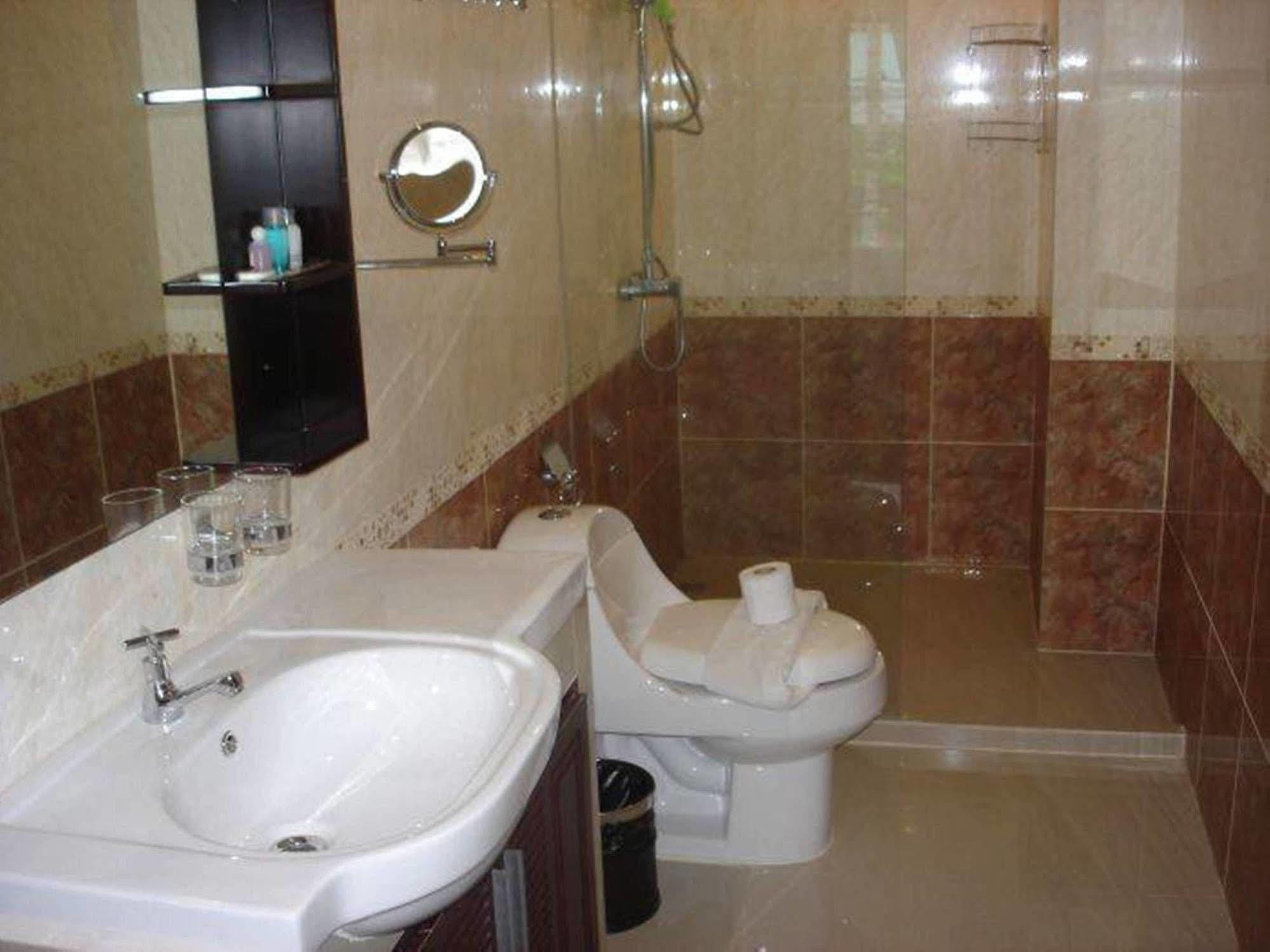 Royal Q & D Suites Pattaya Eksteriør bilde