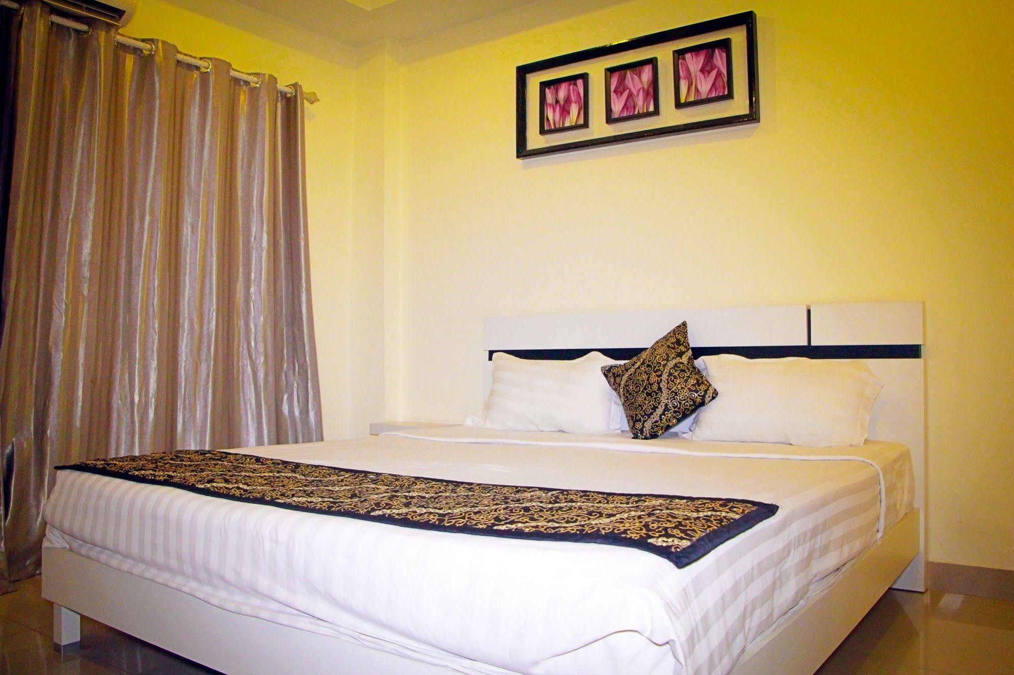 Royal Q & D Suites Pattaya Eksteriør bilde