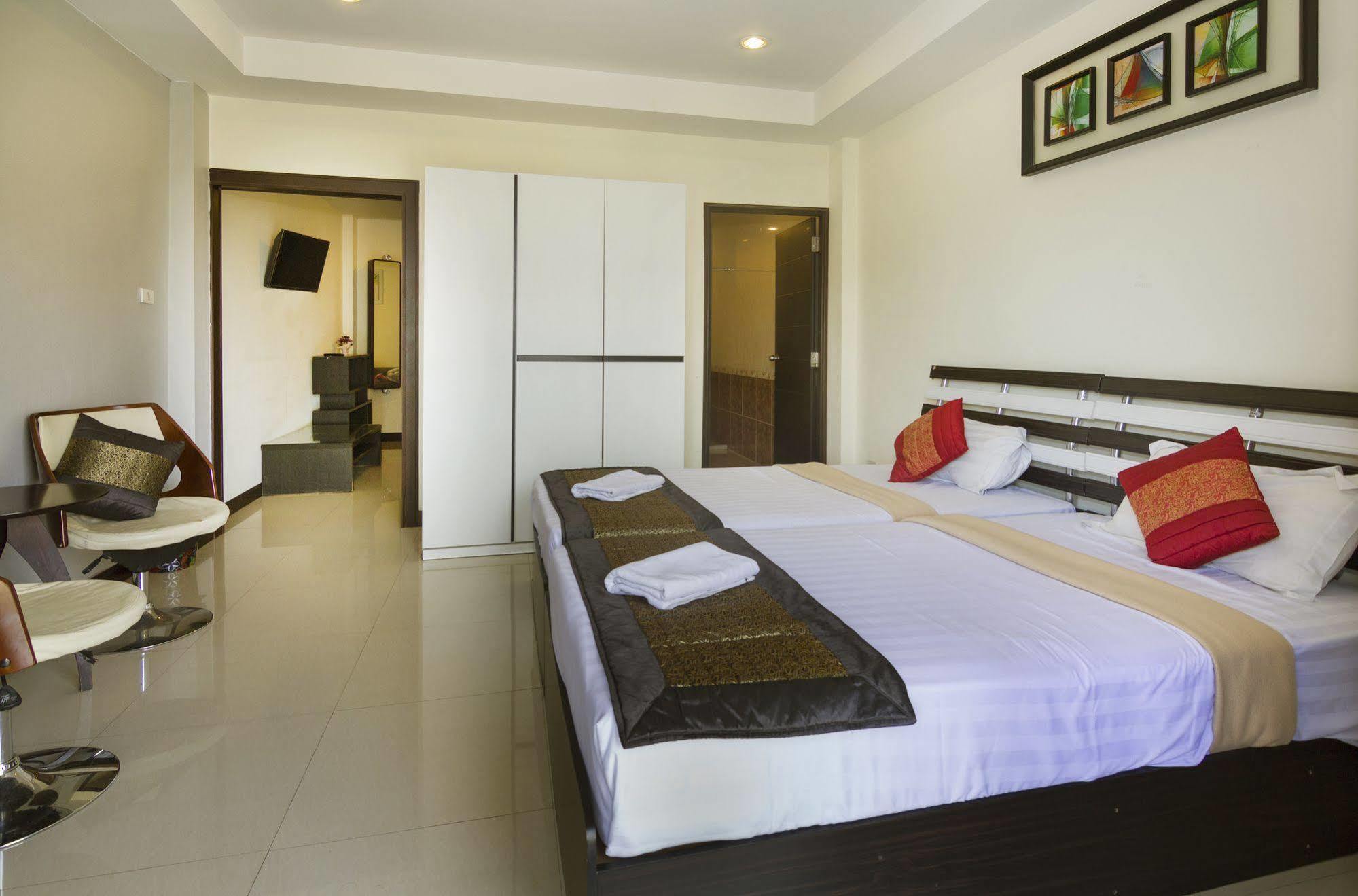 Royal Q & D Suites Pattaya Eksteriør bilde