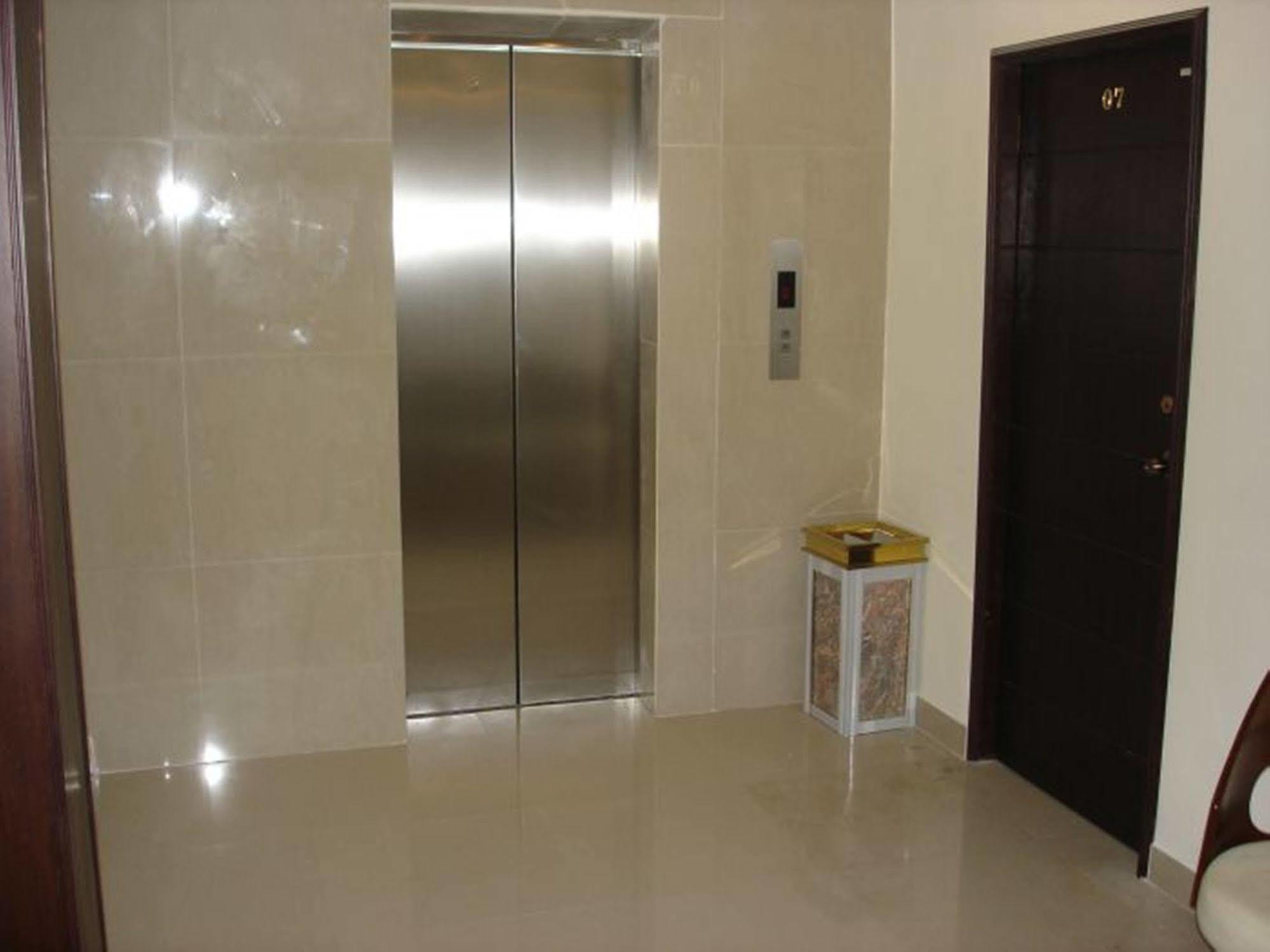 Royal Q & D Suites Pattaya Eksteriør bilde