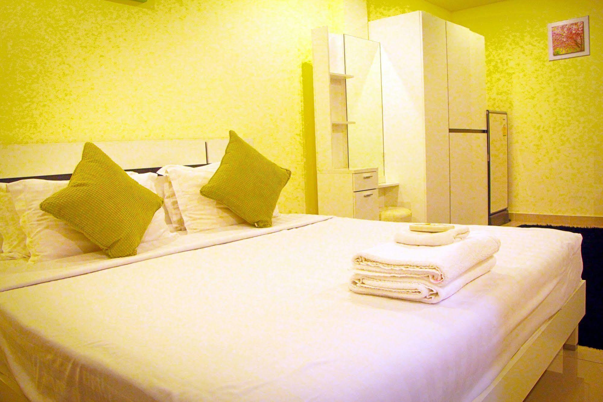 Royal Q & D Suites Pattaya Eksteriør bilde