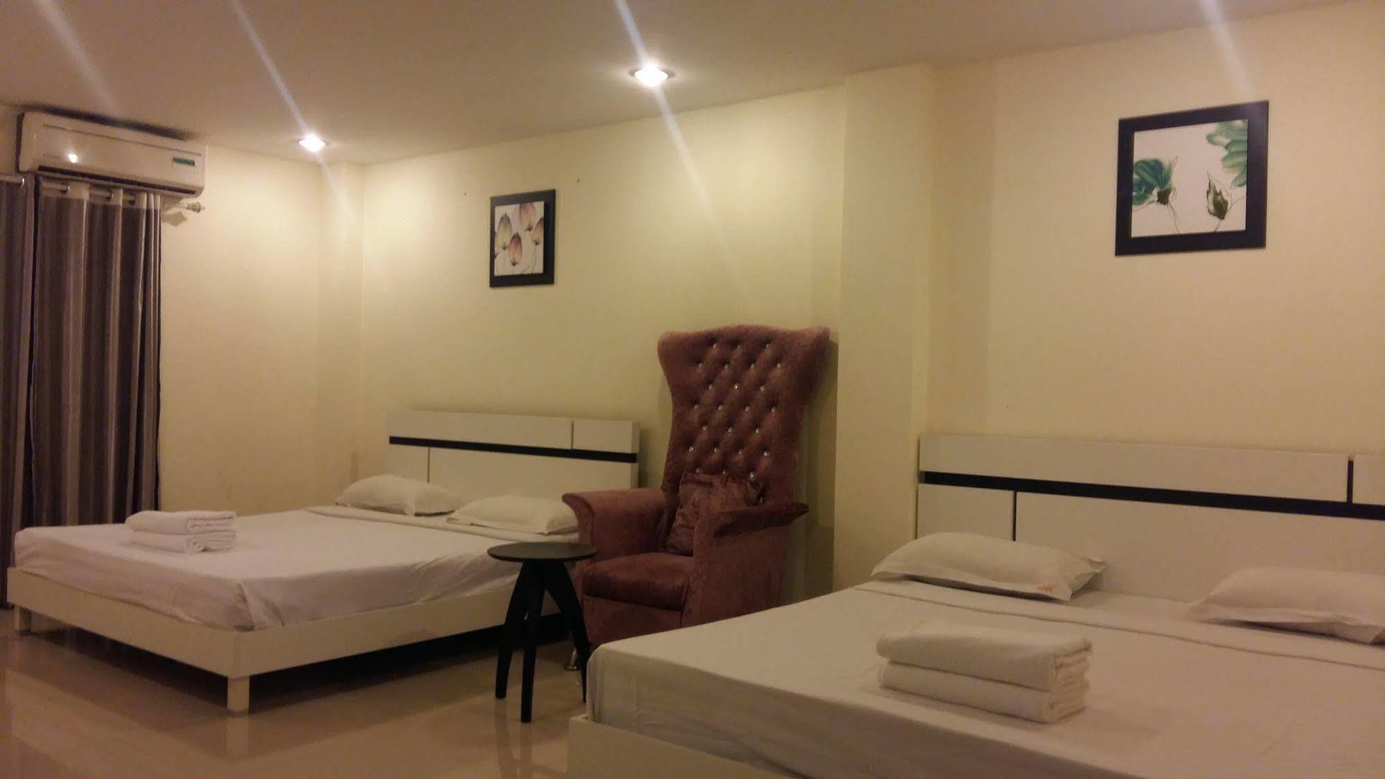 Royal Q & D Suites Pattaya Eksteriør bilde